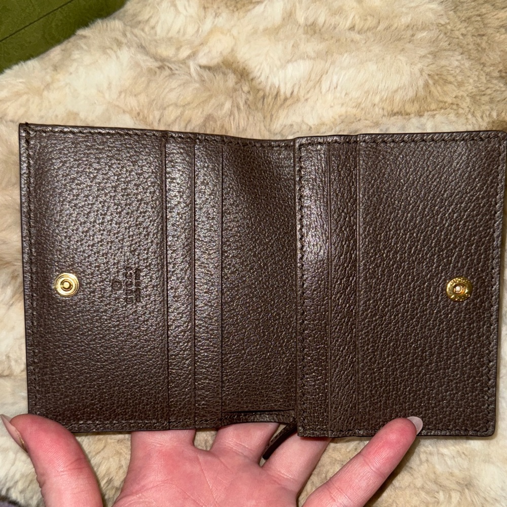 Gucci Wallet - Picture 2 of 3